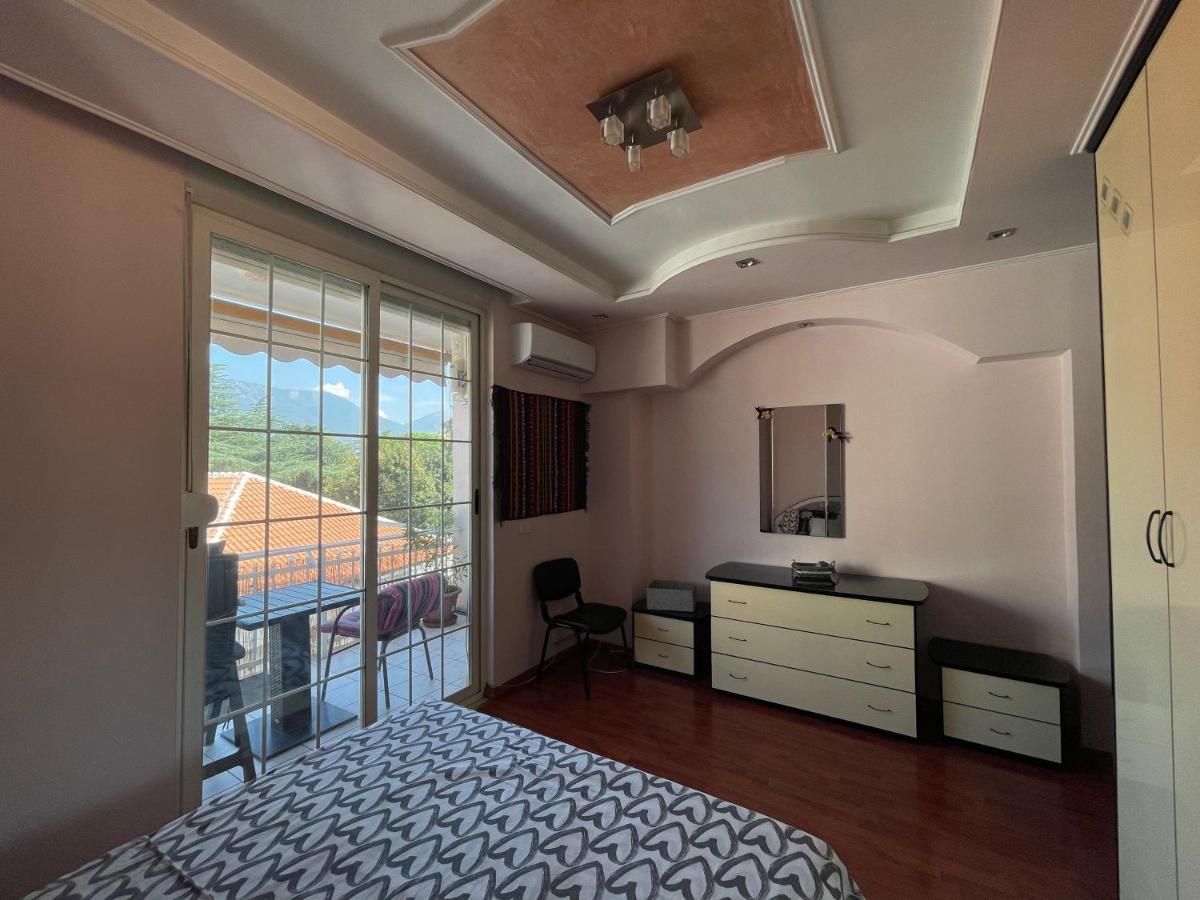 Pine-tree Spacious 2 Bdr Near Tanners' Bridge With Hot Tub Apartment *